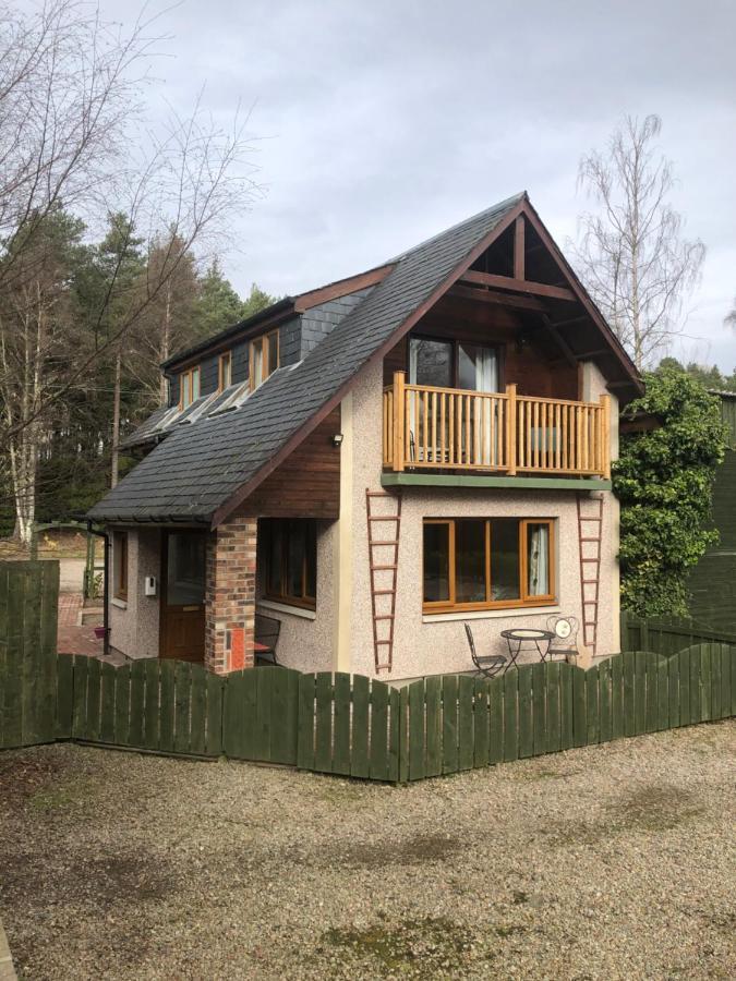 Knockbain Birchwood Cottage מראה חיצוני תמונה